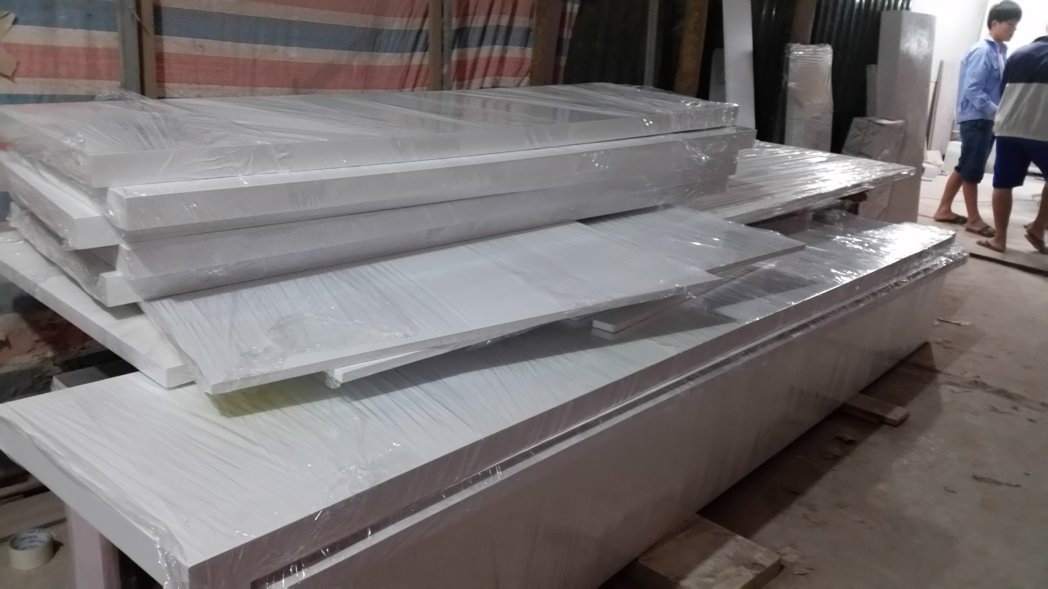 Màng PE cho đồ nội thất: Giải pháp bảo vệ tối ưu trong vận chuyển và lưu kho