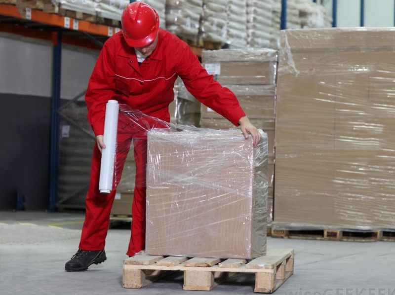 Màng PE cho ngành logistics: Giải pháp tối ưu bảo vệ hàng hóa trong vận chuyển