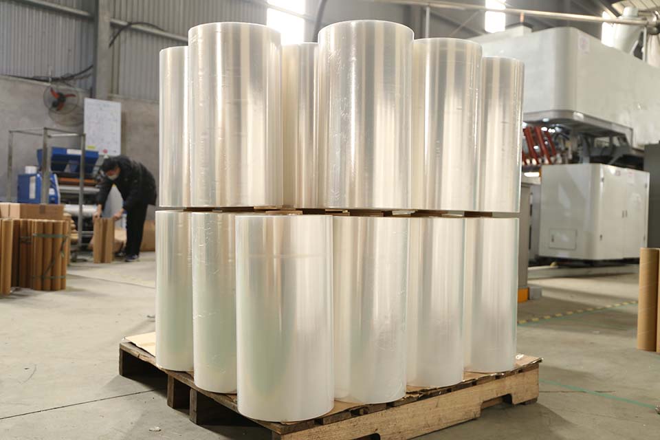 Công ty sản xuất màng PE cuộn jumbo Hải Dương – Nguồn vật liệu cơ bản cho hệ thống đóng gói công nghiệp